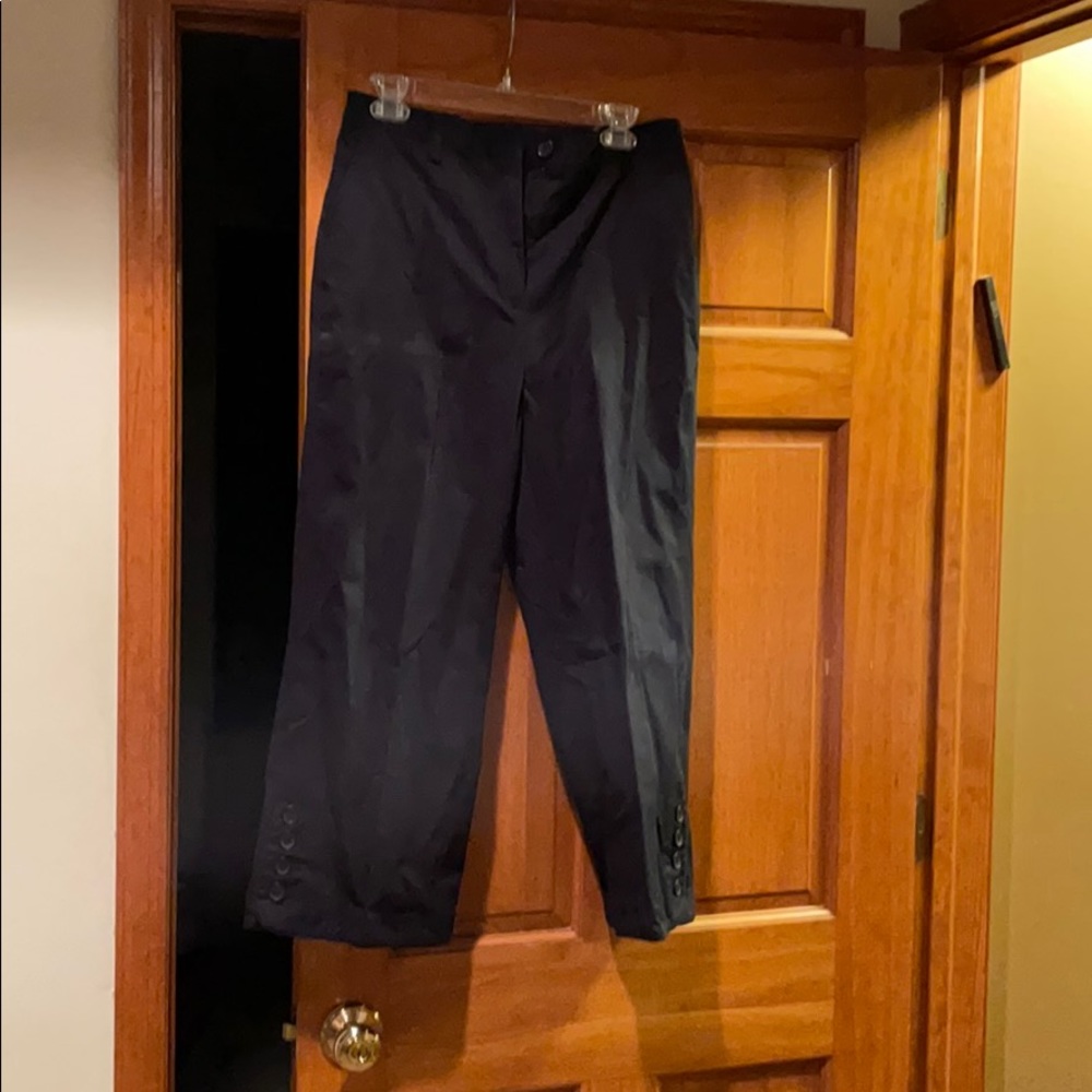 Black Capris- size 10